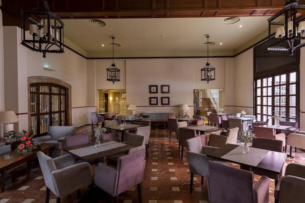 Parador De Tordesillas Esterno foto